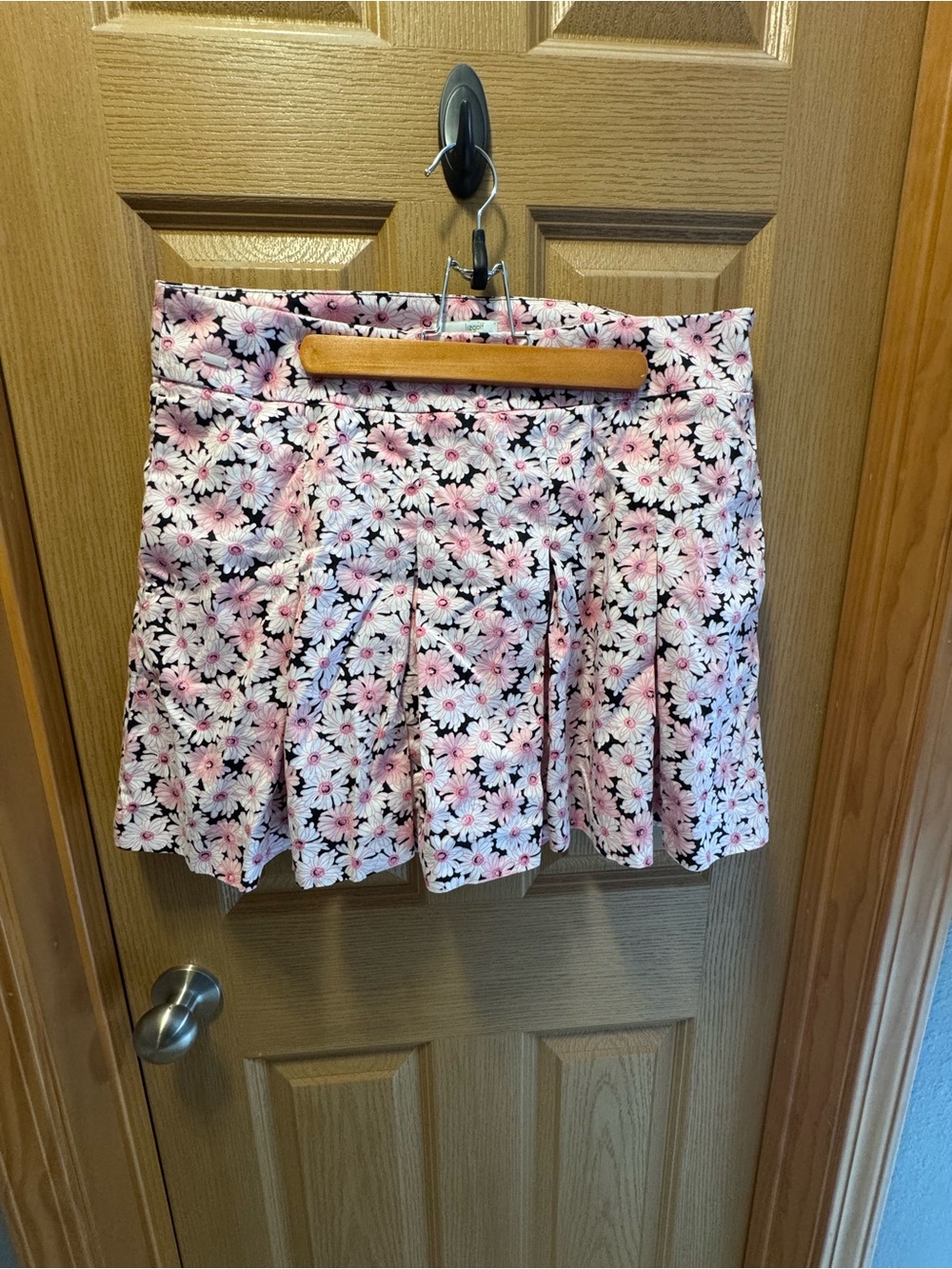 Liz Golf Floral Pleated Skort/Skirt - Pink Daisy Print